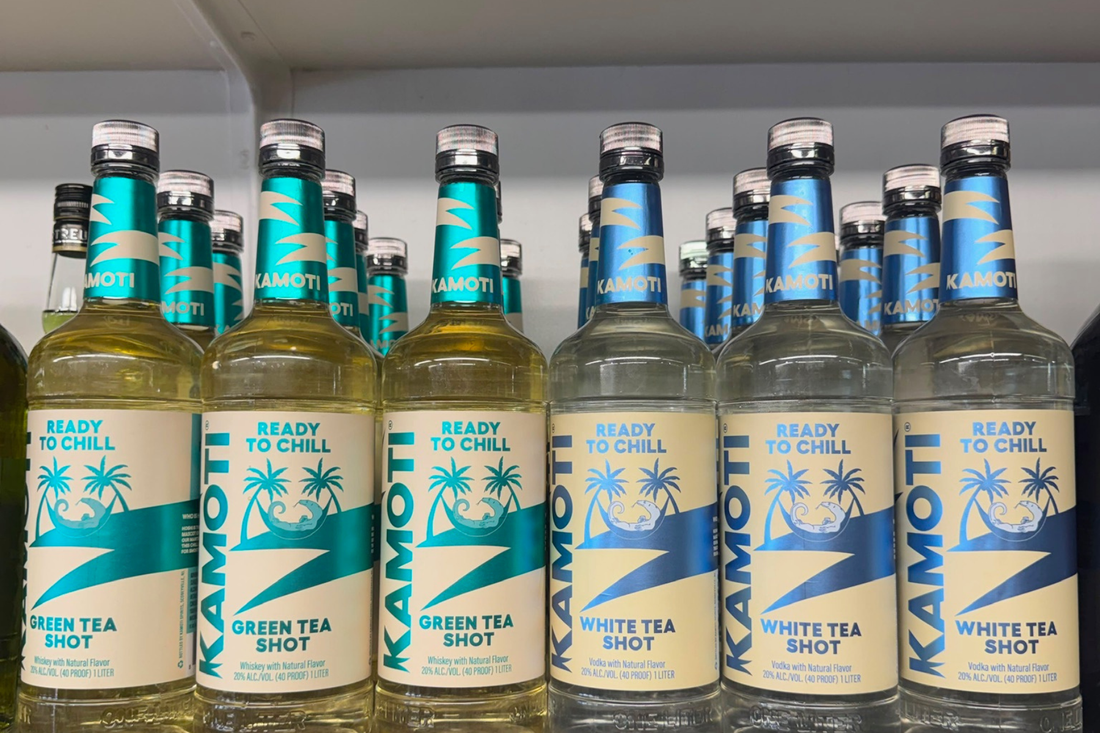 White Tea Shot vs Green Tea Shot: What's the Difference?